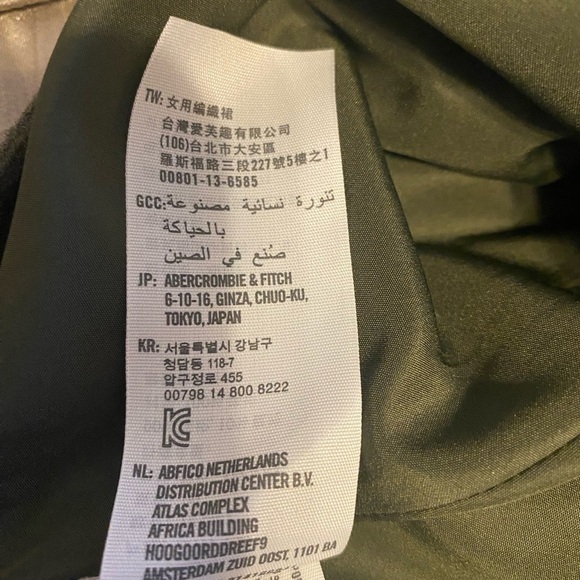 NEW -Abercrombie&Fitch faux suede army green button down mini skirt Size 00(XXS) - Picture 4 of 6